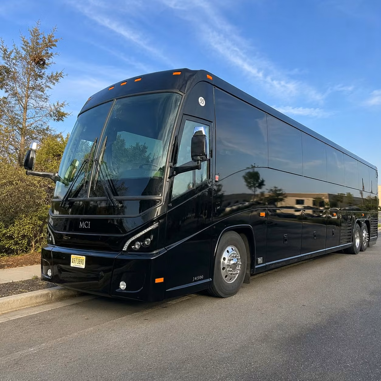 charter buses and shuttles for waltham corporate events and tech campus transfers