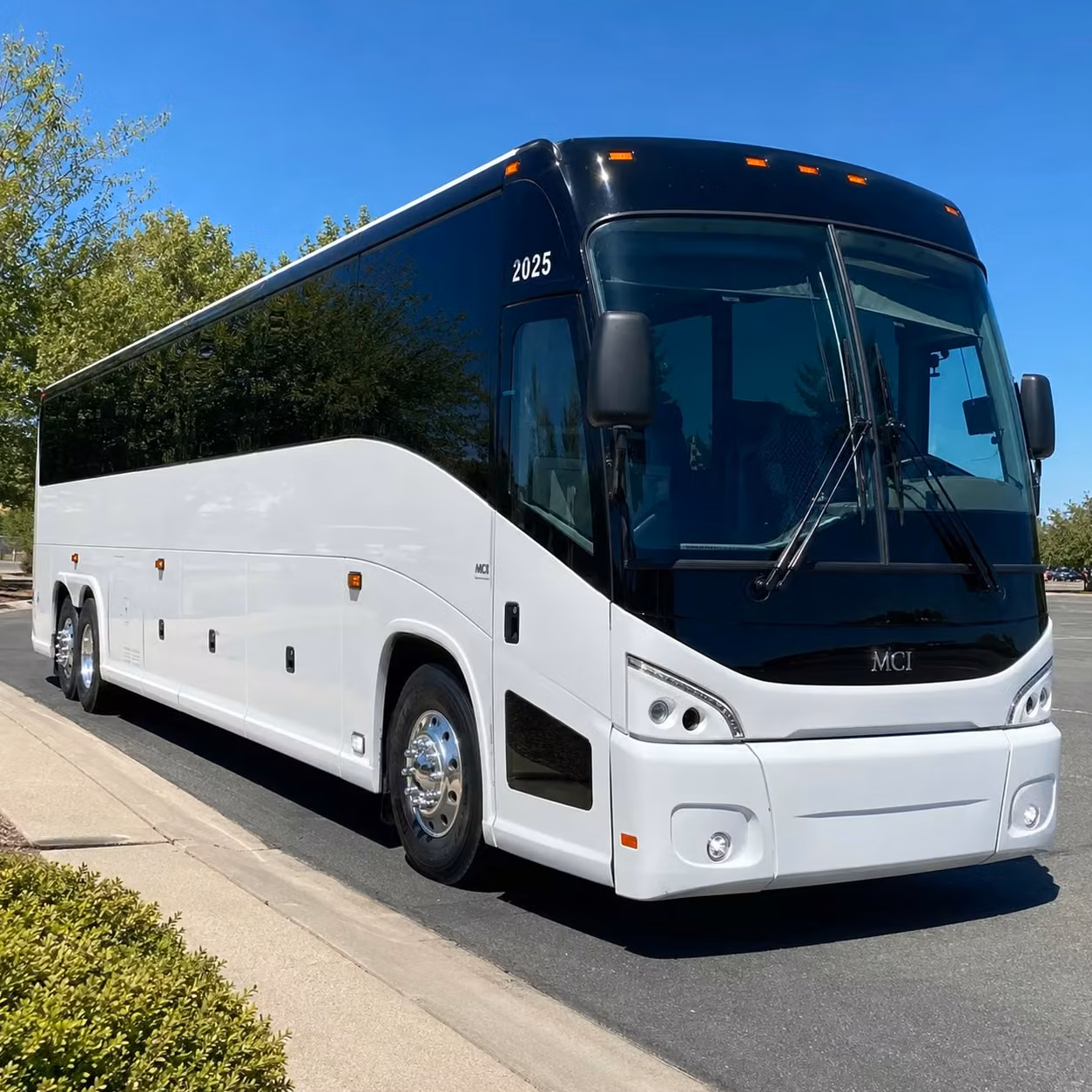 charter buses for waltham corporate groups traveling to conferences and off site events