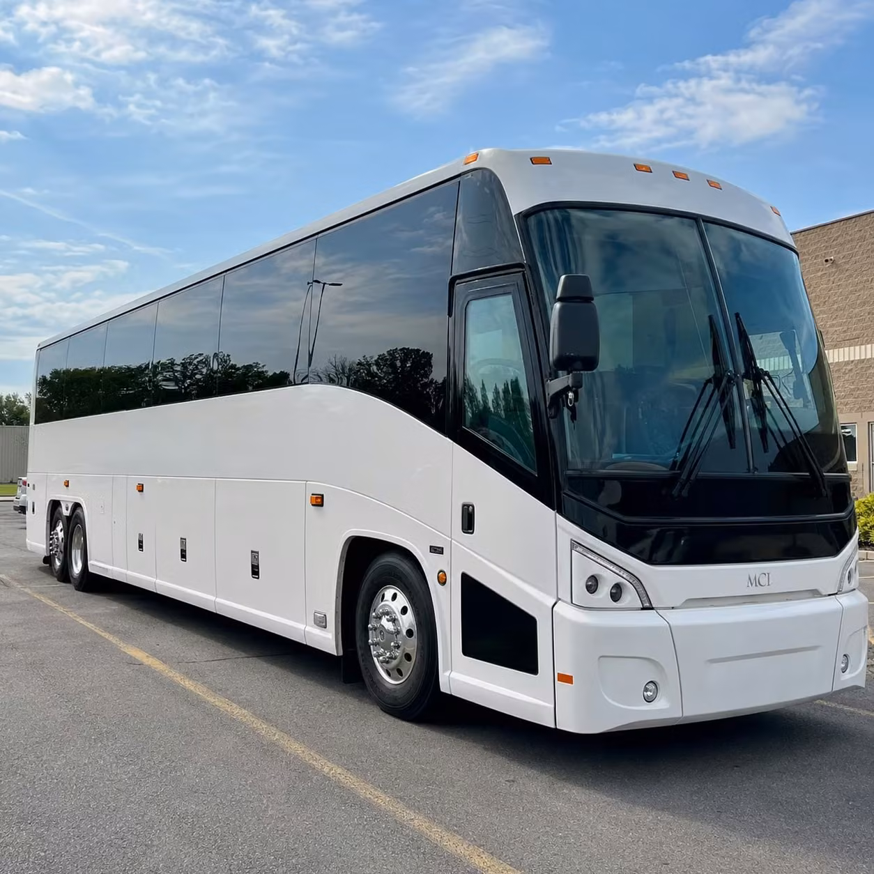 long distance airport transfers and cruise shuttles from waltham