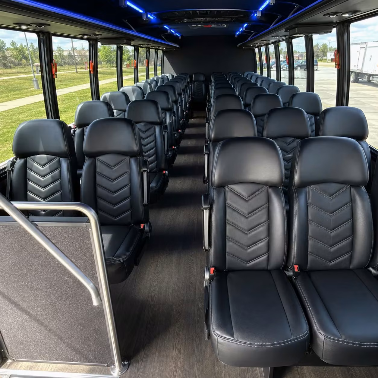 waltham 28 passenger minibus rental